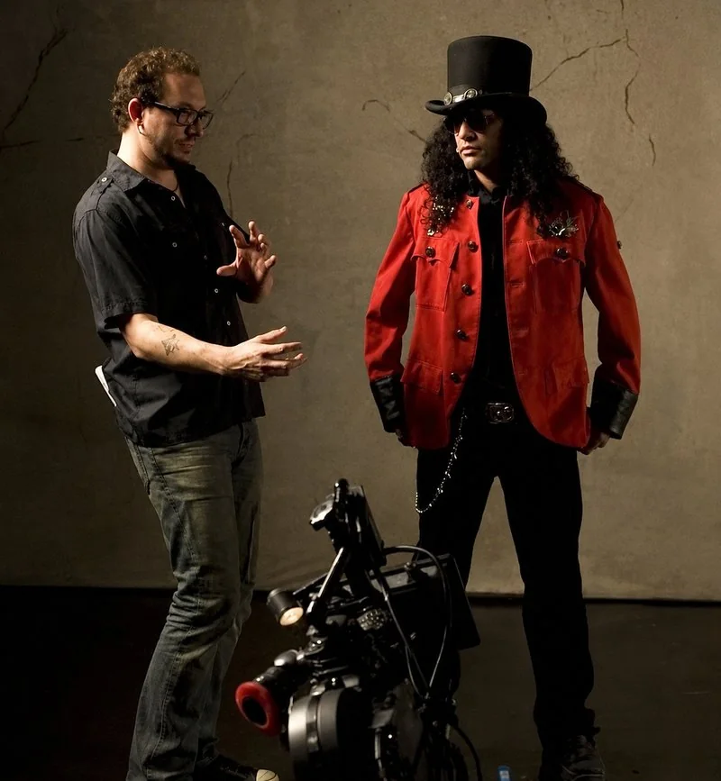 Rocco directing Slash on the set of a Velvet Revolver video